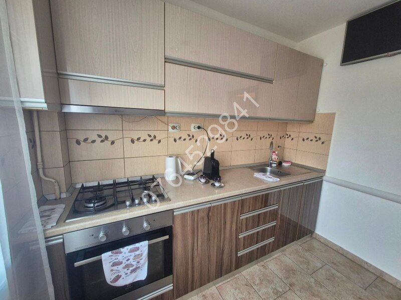 Tineretului, Calea Vacaresti, la 5 minute metrou Timpuri Noi, loc parcare.